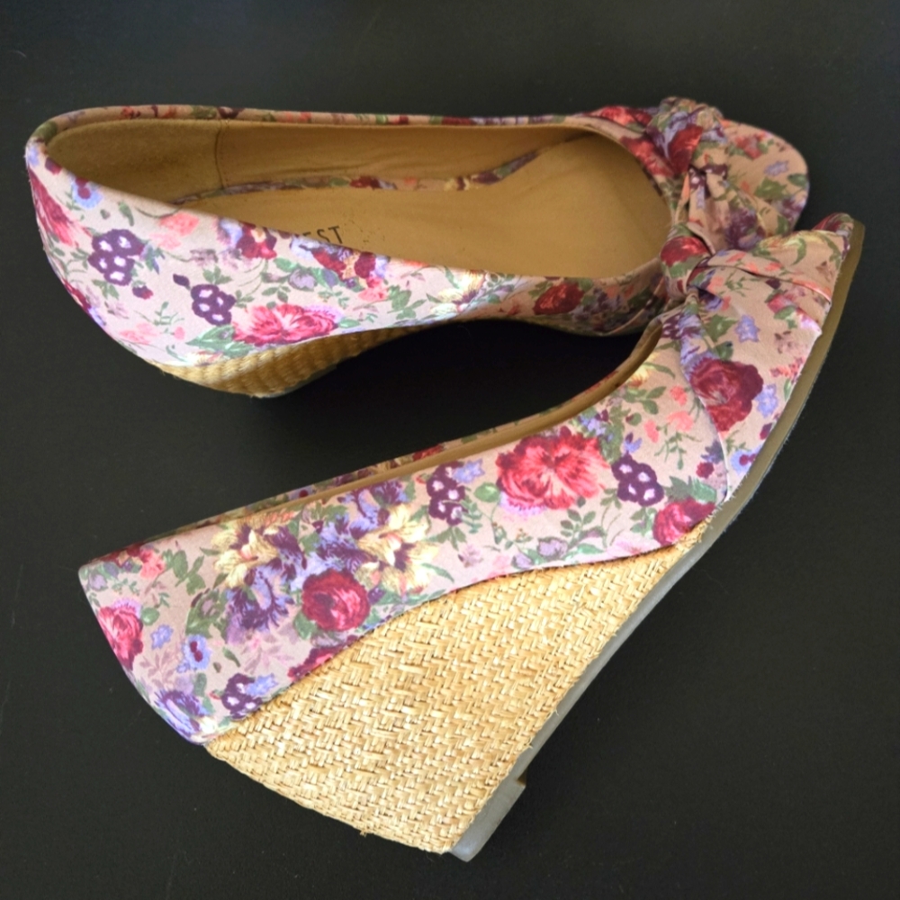 Nine West Joliel Floral Wedge Shoes - 5M